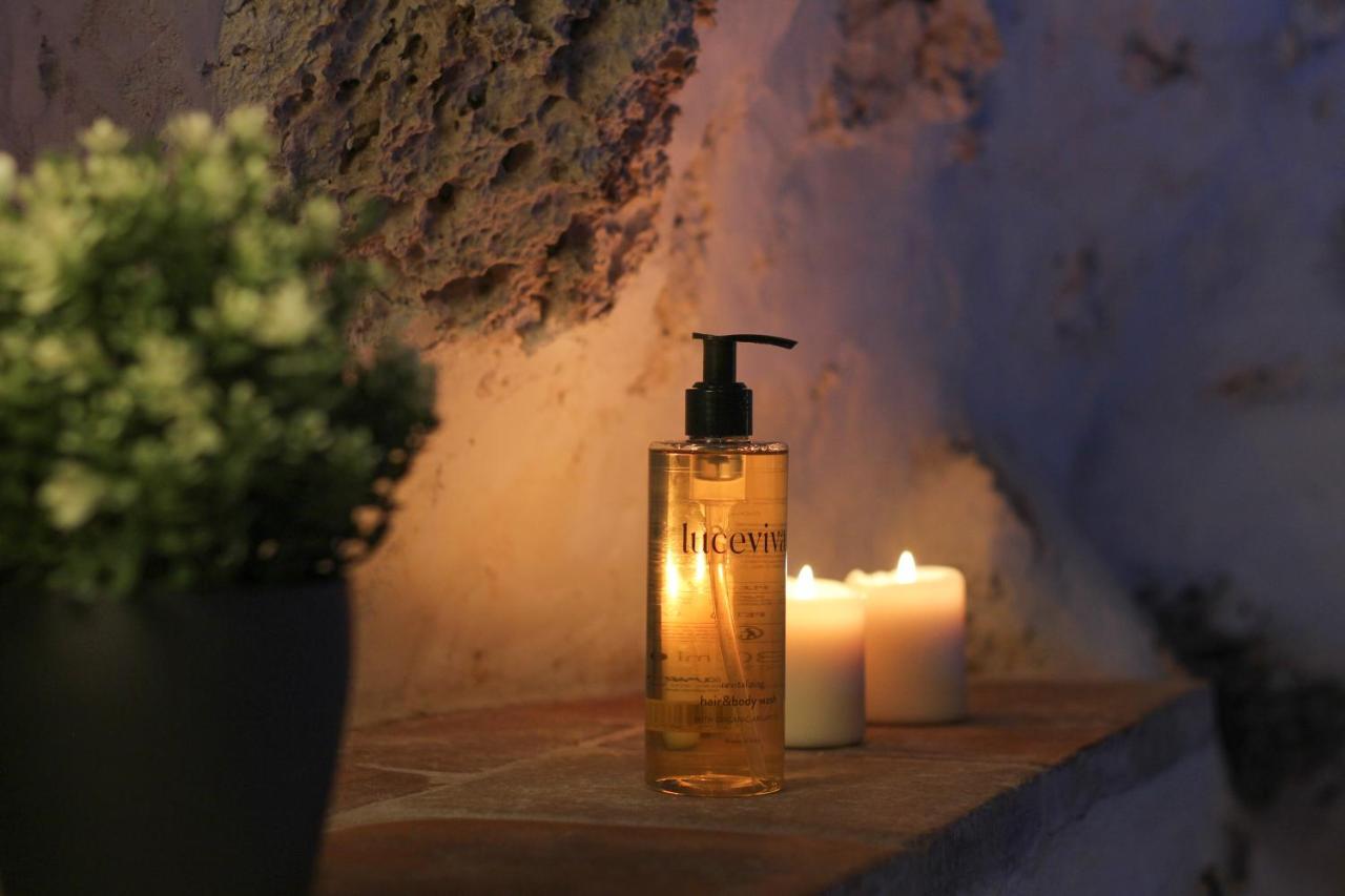 Santo'S House Luxury - Idromassaggio E Doccia Emozionale Villa ซานโตสเตฟาโน ดิ เซสซานีโอ ภายนอก รูปภาพ