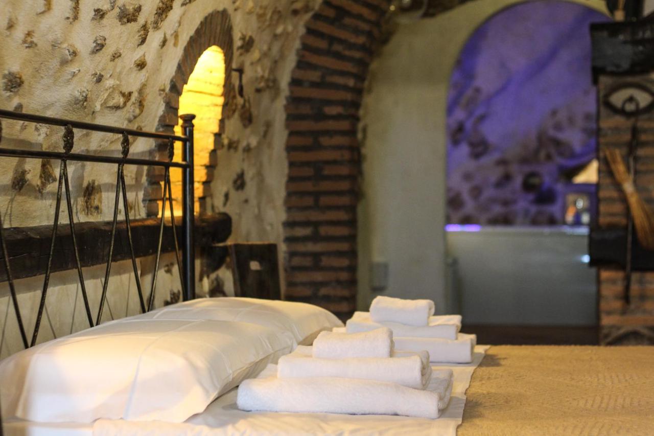 Santo'S House Luxury - Idromassaggio E Doccia Emozionale Villa ซานโตสเตฟาโน ดิ เซสซานีโอ ภายนอก รูปภาพ